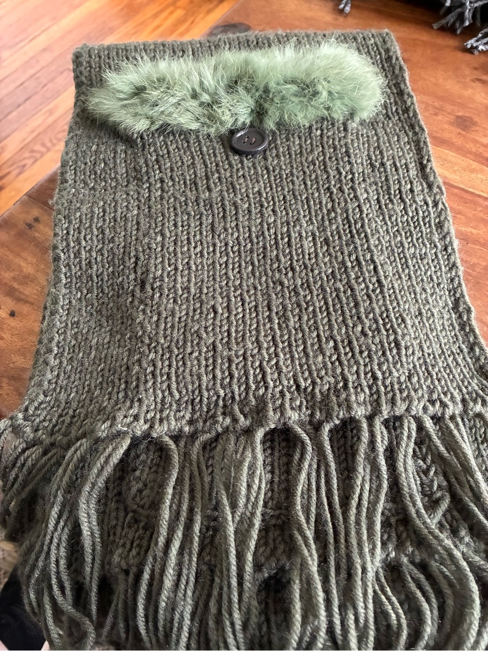 Murval Olive Green Ribbed Knit Scarf with Purple Logo Tag